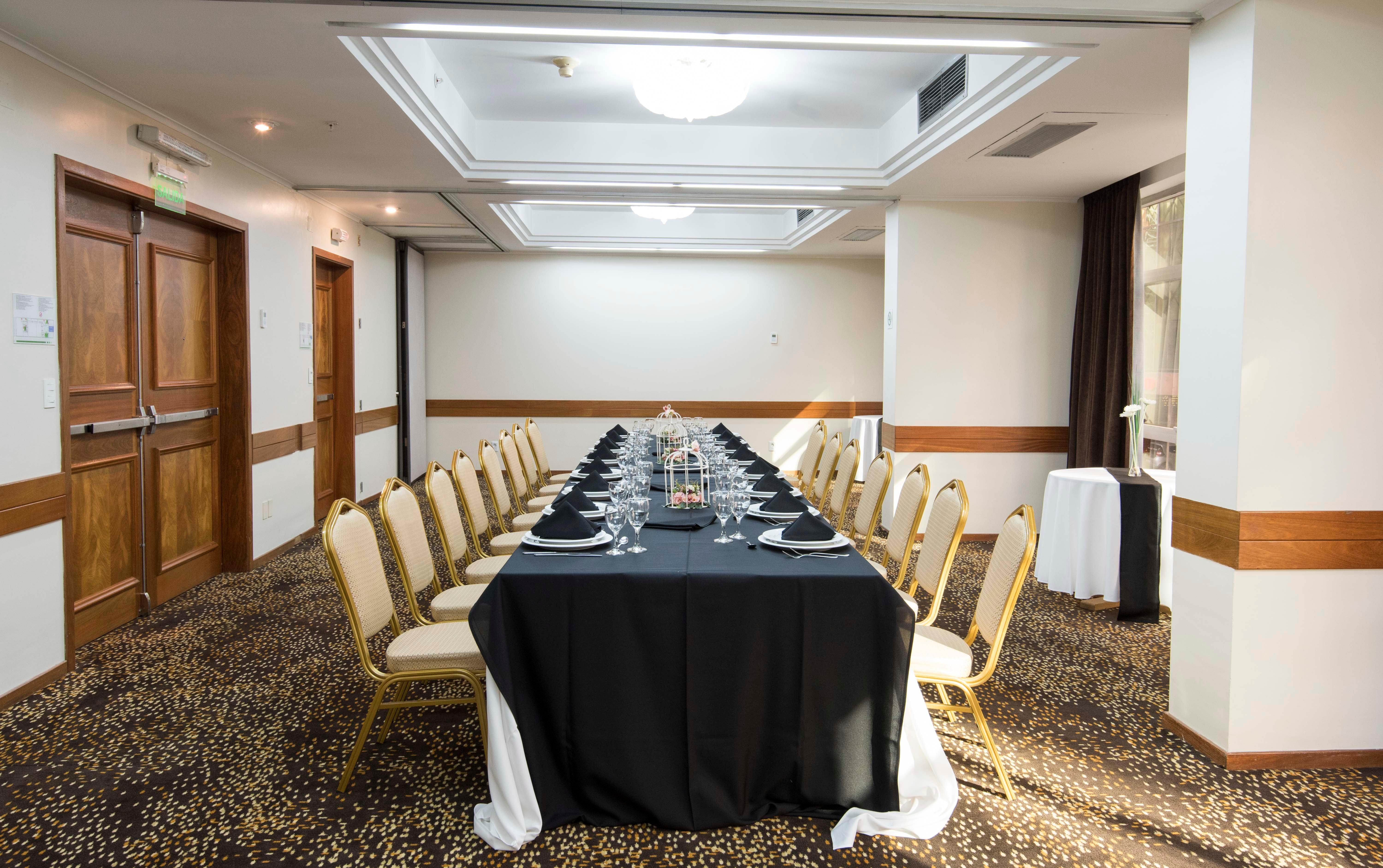 Holiday Inn Montevideo By Ihg Εξωτερικό φωτογραφία